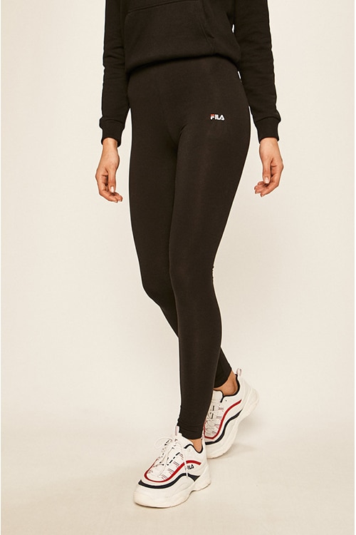 7 piese esențiale din garderoba de toamnă 5 Colanti Fila