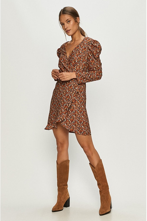 7 piese esențiale din garderoba de toamnă 2 Rochie-Brave-Soul