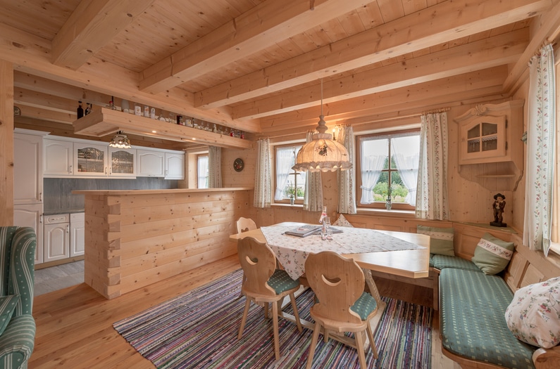 De la apartament la casă. Acasă este acolo unde te simți bine! 5 De la apartament la casa. Acasa este acolo unde te simti bine