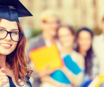 10 beneficii pentru cei care studiază în UK