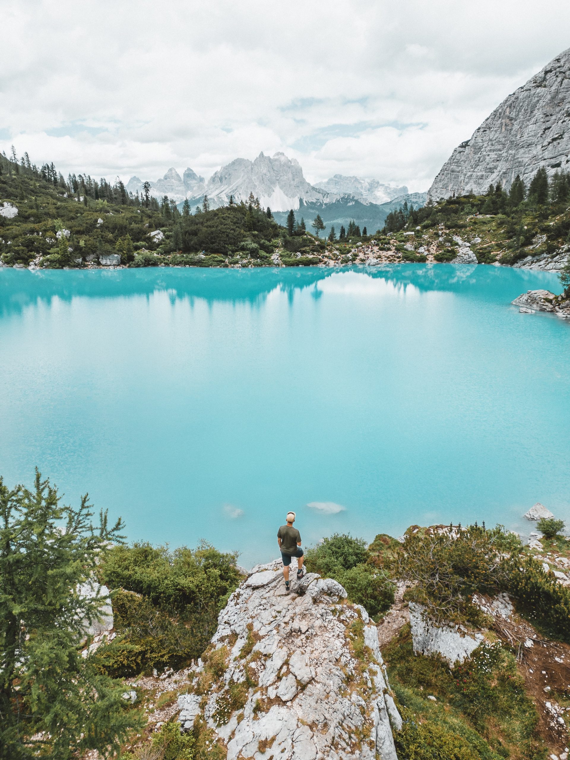 finge holden 639 Ue7aOjQ unsplash scaled jpg